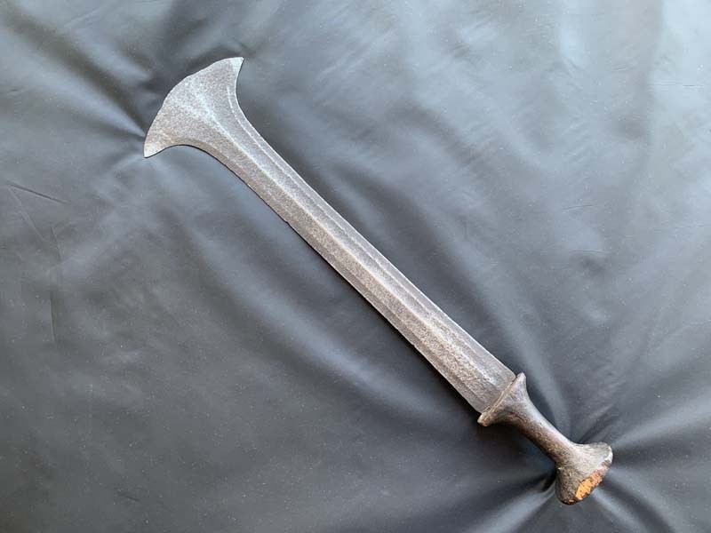 Кинжал «Зимбабве» или «Ikakalaka» Африканское оружие старый нож из племени Конда (Заир)