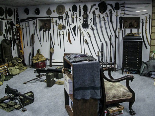 Коллекция антикварного оружия