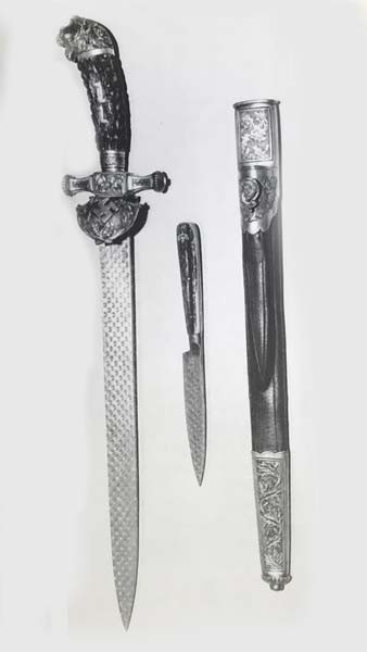 Кинжал охотника Третий Рейх.Кинжал с дамасским лезвием для вручения выдающемуся старшему члену Немецкой национальной охотничьей ассоциации.