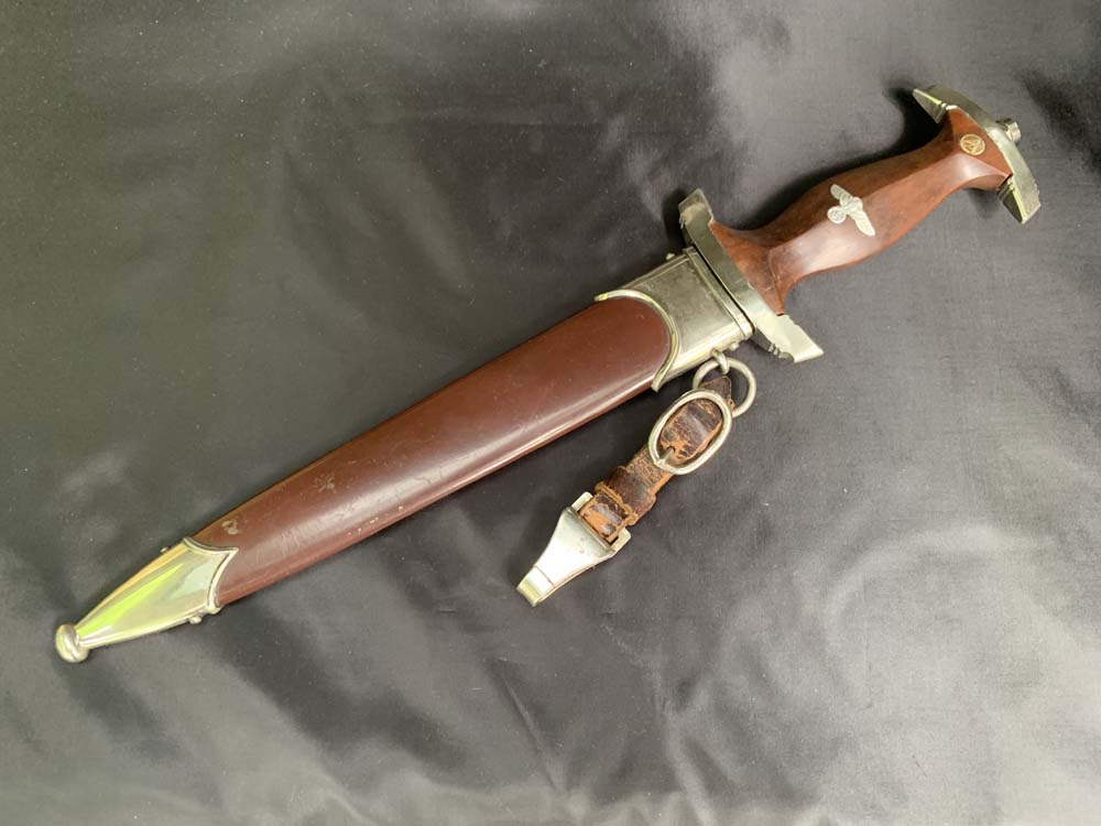 Кинжал СА («SturmAbteilung») образца 1933 год, производитель Hörster E. & F. Co., Solingen.