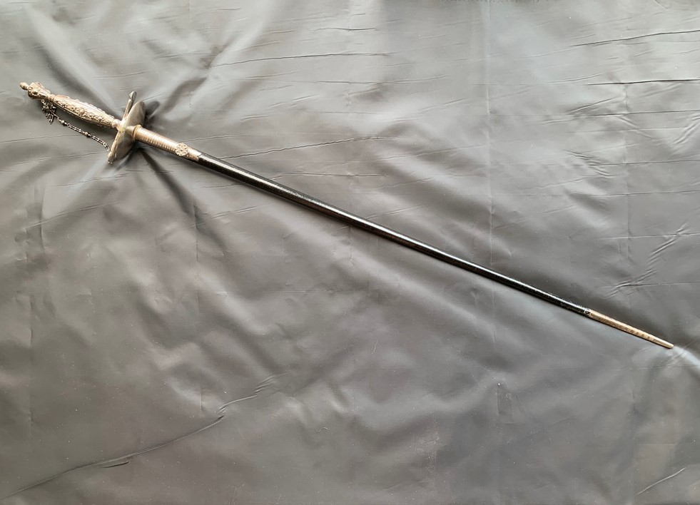 Камзольная французская шпага XVIII века.
