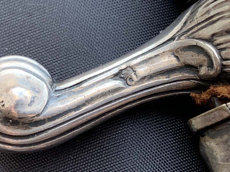 клеймо серебра на французском мече