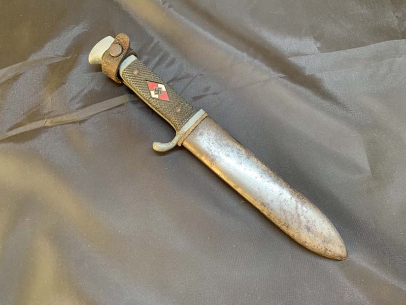 Нож членов молодежной организации «Гитлерюгенд» образца 1933 года RZM M 7/42 WKC