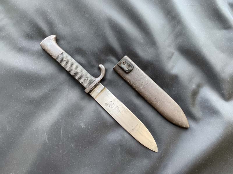 Нож гитлерюгенд Третий Рейх с девизом Кровь и Честь, RZM M7/66 — Carl Eickhorn