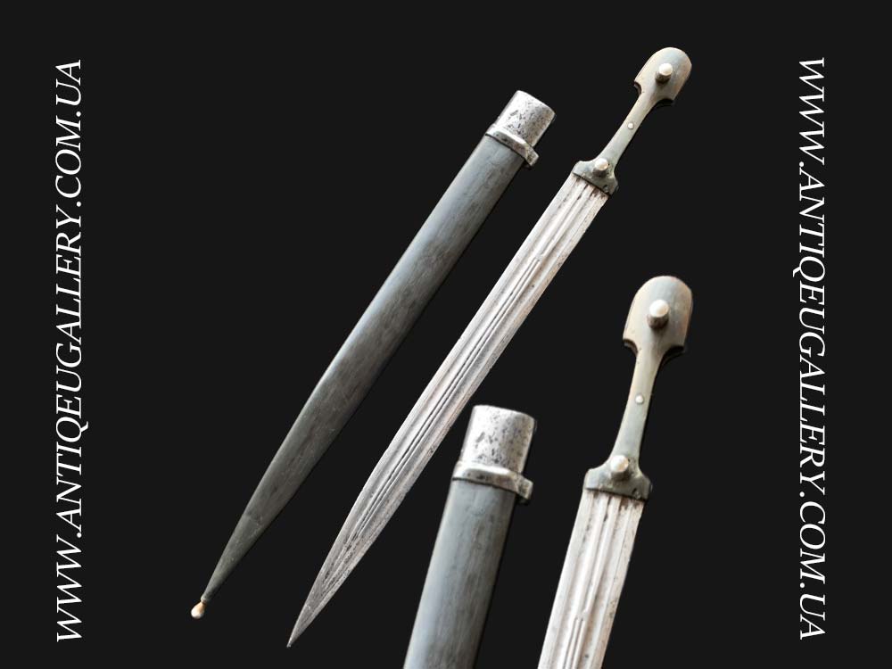 Боевой кинжал КАМА в простой оправе XIX века