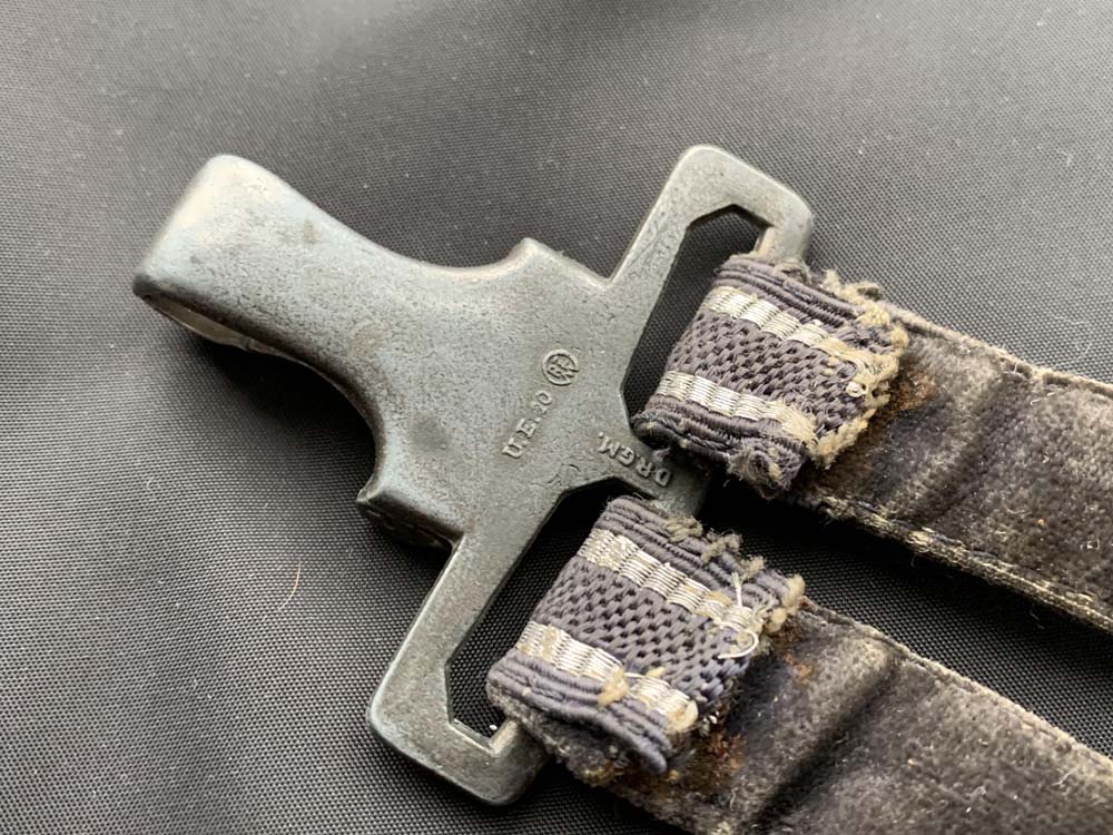 Подвес к кортику Люфтваффе 2-й модели