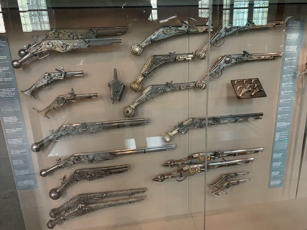 Старовинні рідкісні та ексклюзивні пістолети