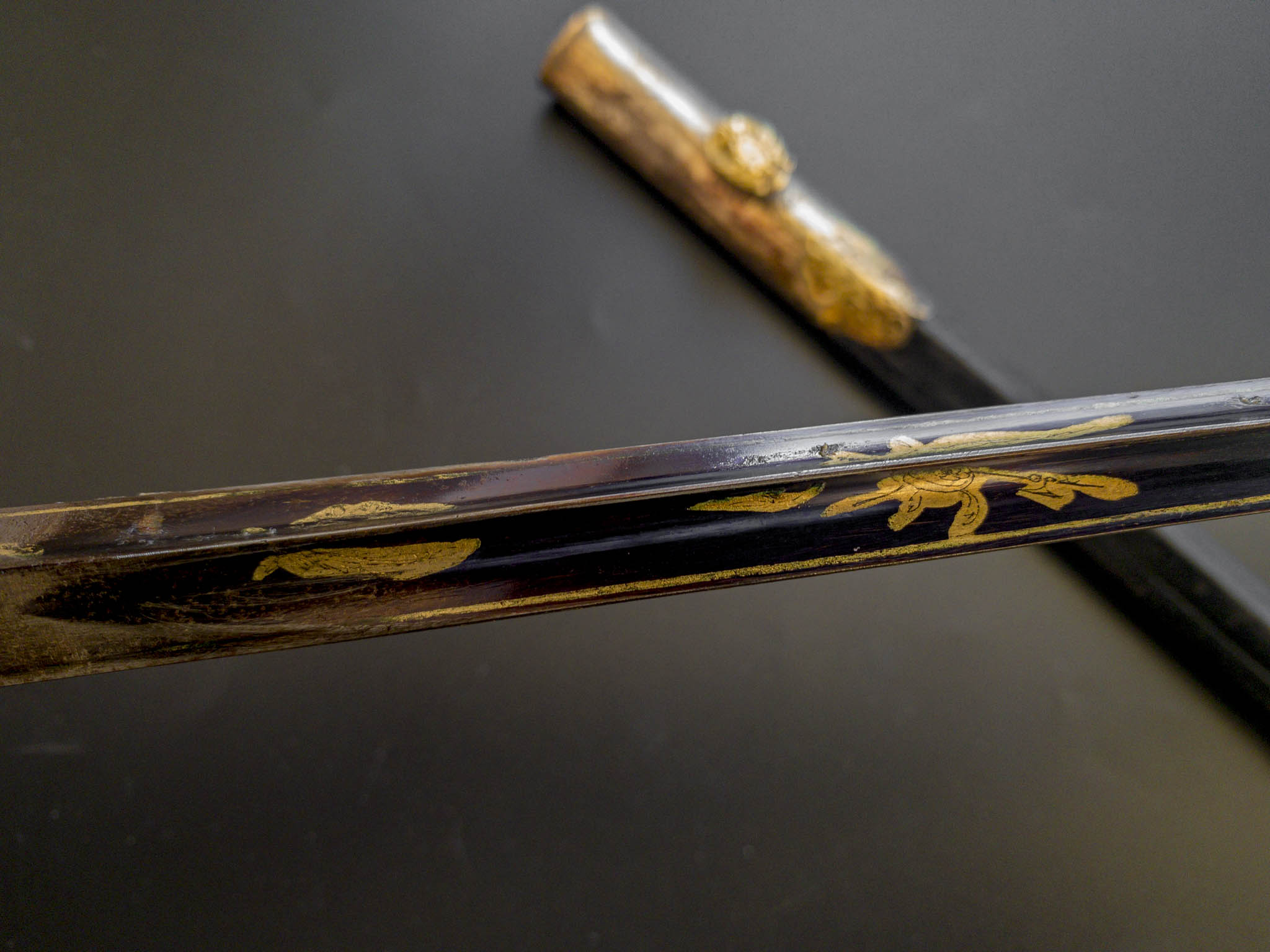 Травление и золочение и синение на французской шпаге