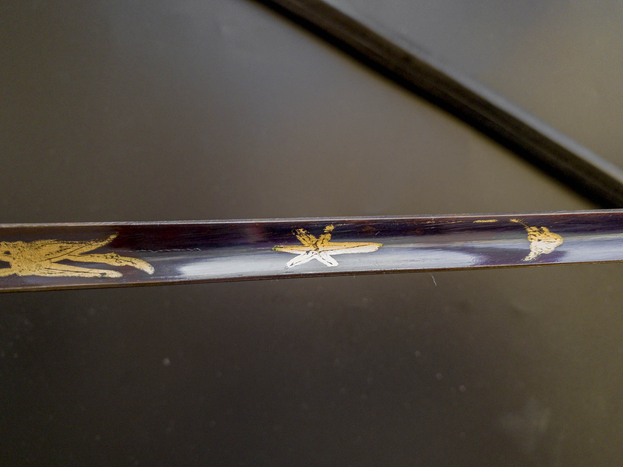 Травление и золочение и синение на французской шпаге