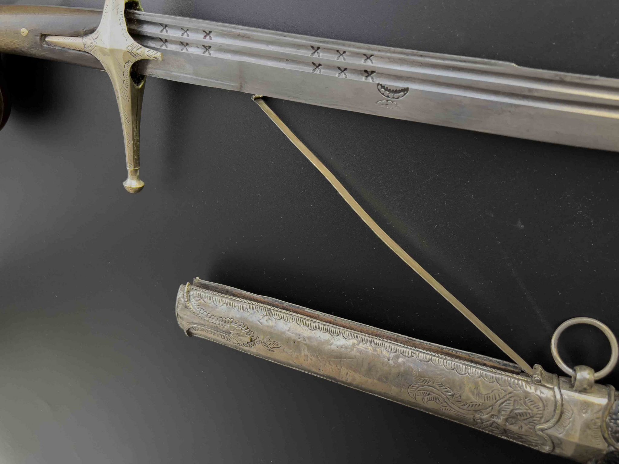 Клеймо Гурда на шаблі