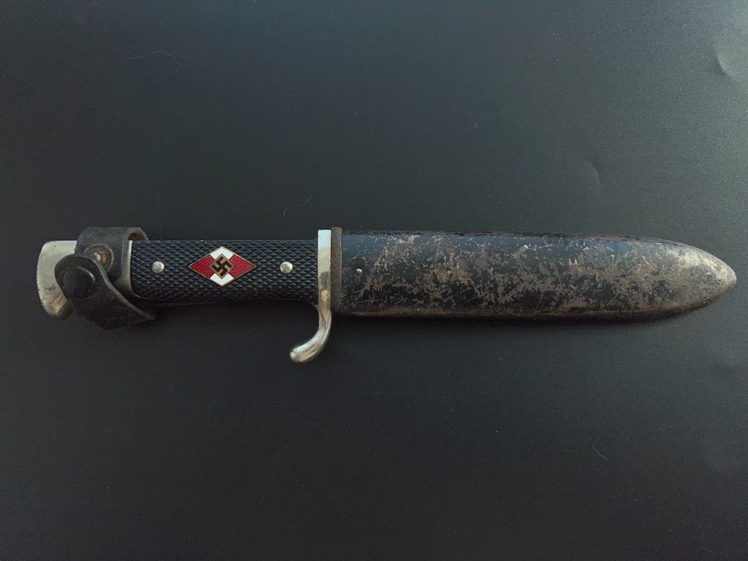 Нож членов национал-социалистической молодежной организации Гитлерюгенд 1933 года