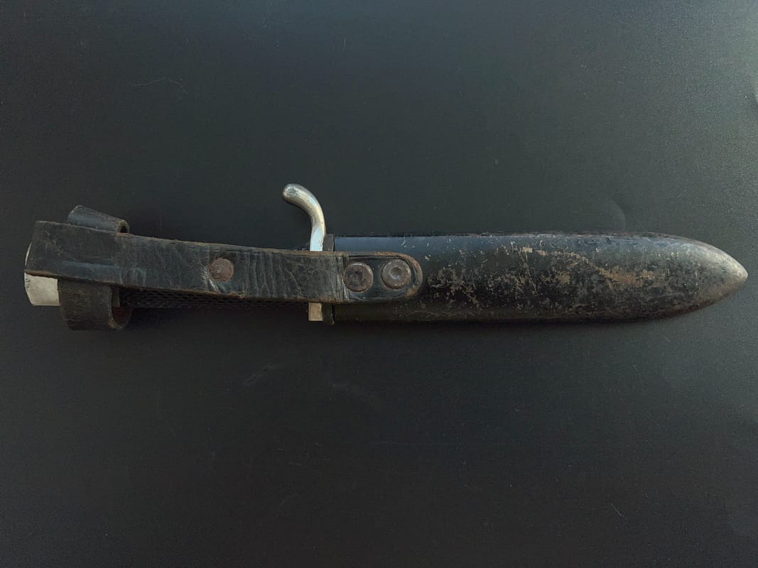 Нож членов национал-социалистической молодежной организации Гитлерюгенд 1933 года