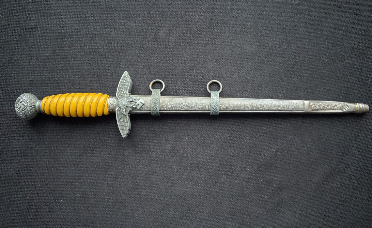 Кортик Люфтваффе образца 1937 года, производитель Carl Julius Krebs. Третий Рейх.